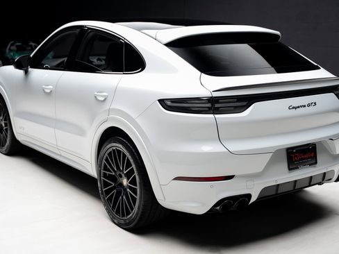 Used 2021 Porsche Cayenne GTS AWD/4WD image 24