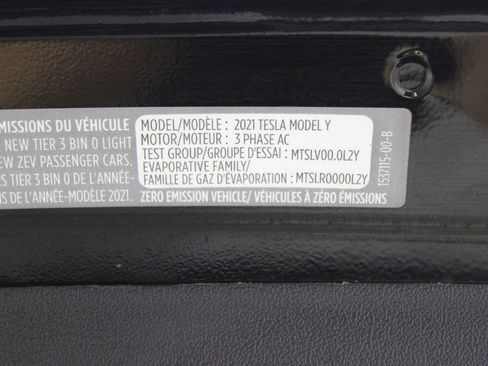 Used 2021 Tesla Model Y Performance image 29