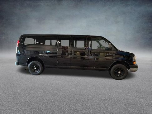 Used 2016 Chevrolet Express 3500 LT w/ LT Preferred Equipment Group image 6