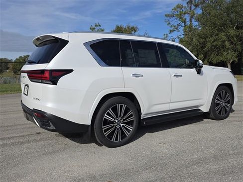 New 2026 Lexus LX 600 4WD w/ Luxury Package image 3