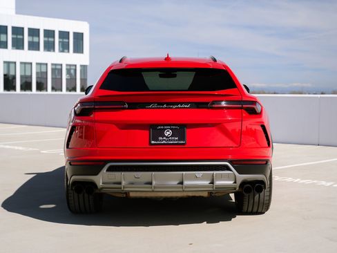 Used 2019 Lamborghini Urus image 8