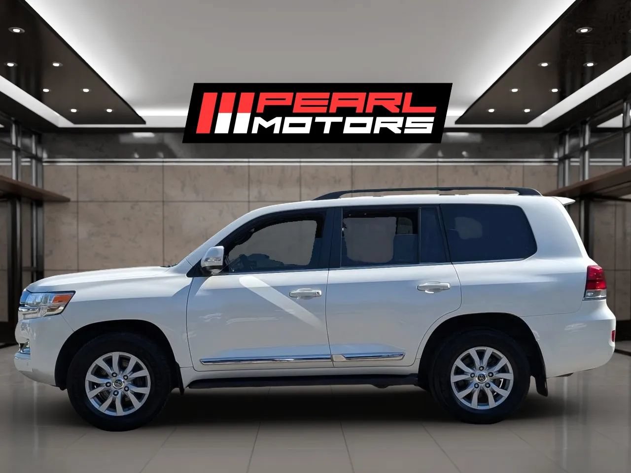 Used 2018 Toyota Land Cruiser AWD/4WD image 6
