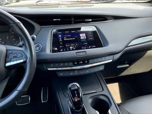 Used 2022 Cadillac XT4 Sport w/ Enhanced Visibility Package image 5