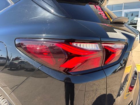 Used 2020 Chevrolet Blazer LT image 38