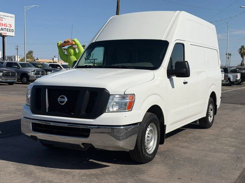 Used 2021 Nissan NV 2500 S RWD image 2