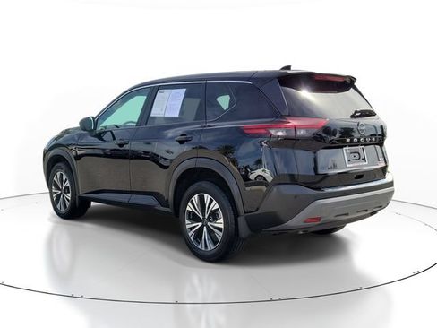 Used 2023 Nissan Rogue SV FWD image 3