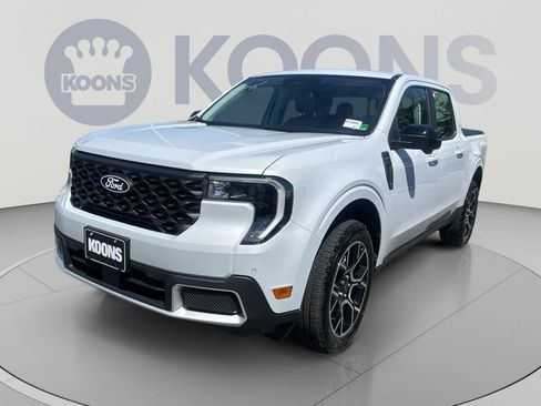 Certified 2025 Ford Maverick Lariat w/ 4K Tow Package AWD/4WD image 5