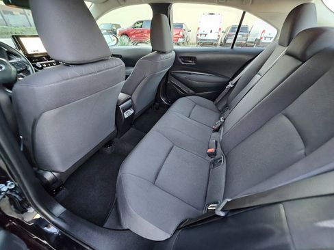 Used 2025 Toyota Corolla LE image 17