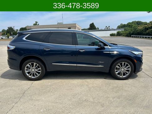 Used 2022 Buick Enclave Avenir w/ Avenir Technology Package AWD/4WD image 6