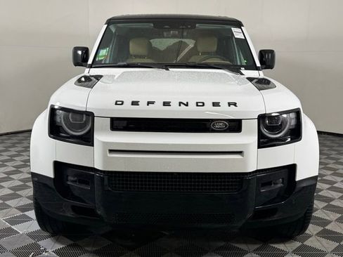 New 2026 Land Rover Defender 130 X-Dynamic SE image 11