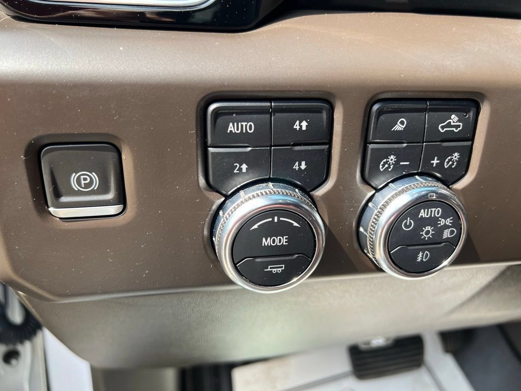 Used 2023 GMC Sierra 1500 Denali w/ Denali Reserve Package AWD/4WD image 40