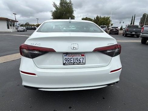 Used 2025 Honda Civic Sport image 5