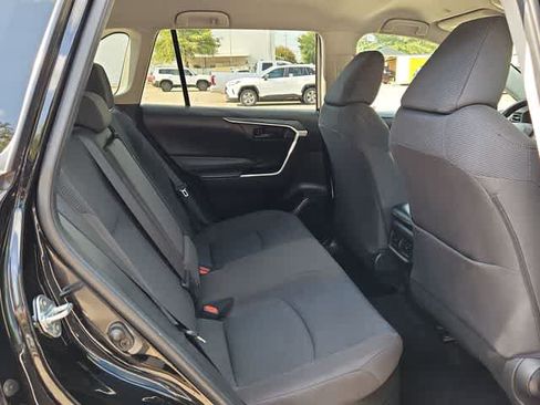 Used 2024 Toyota RAV4 LE AWD/4WD image 17