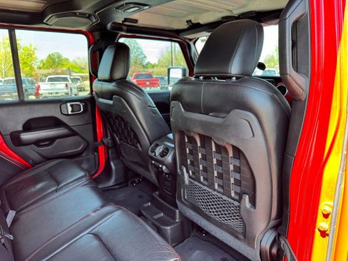 Used 2019 Jeep Wrangler Unlimited Rubicon AWD/4WD image 23