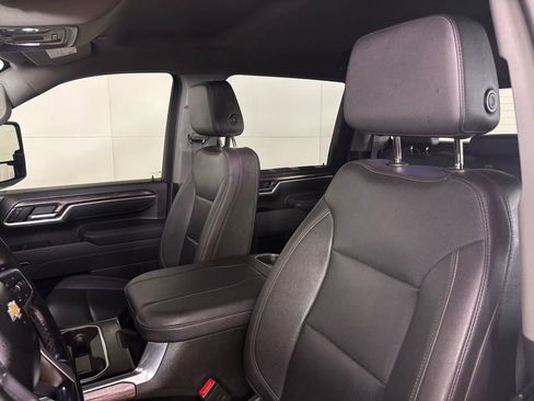 Used 2025 Chevrolet Silverado 2500 LTZ w/ LTZ Plus Package AWD/4WD image 23