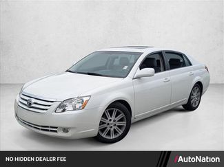 Used 2007 Toyota Avalon Limited FWD video 1