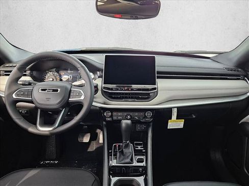 New 2026 Jeep Compass Limited AWD/4WD image 17