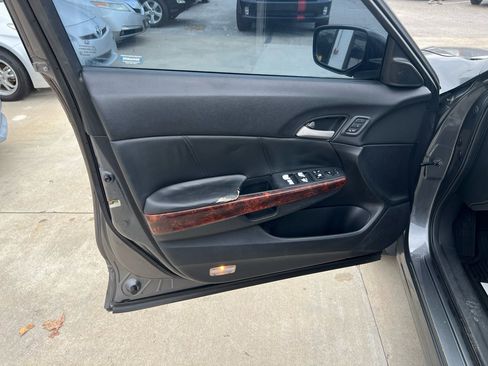 Used 2011 Honda Crosstour EX-L image 9