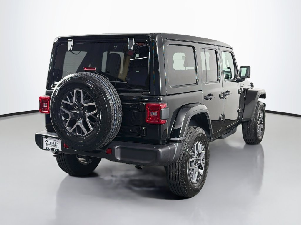 Used 2026 Jeep Wrangler Unlimited Sahara AWD/4WD image 7