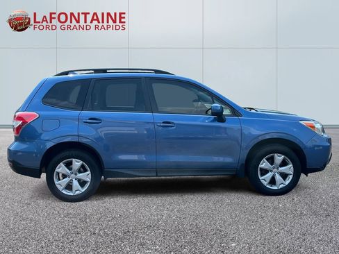 Used 2016 Subaru Forester 2.5i Premium w/ Protection Package #1 AWD/4WD image 8