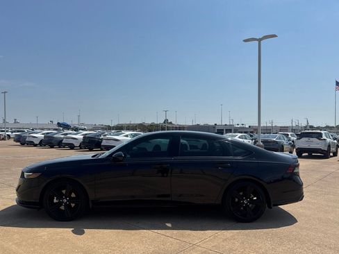 Used 2024 Honda Accord Sport image 13