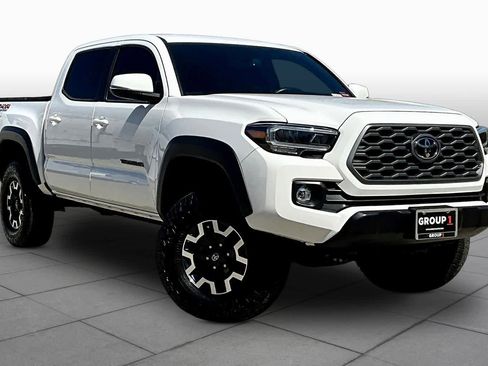 Used 2023 Toyota Tacoma TRD Off-Road AWD/4WD image 3