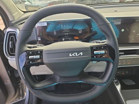 New 2026 Kia Sorento EX FWD image 33