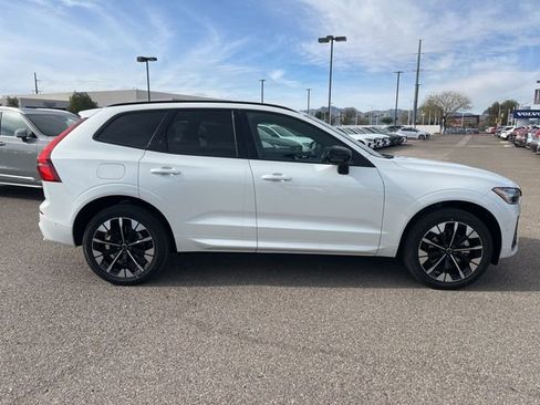 New 2026 Volvo XC60 B5 Plus w/ Climate Package PRO AWD/4WD image 2