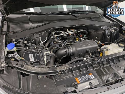 Used 2023 Ford Explorer XLT w/ Equipment Group 202A AWD/4WD image 31