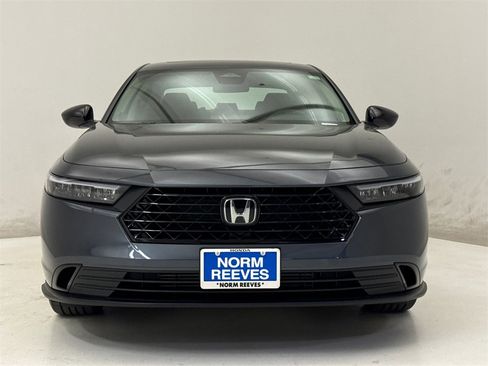 Certified 2025 Honda Accord SE image 3