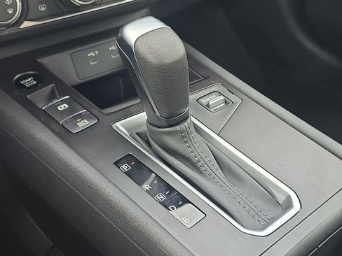 New 2026 Nissan Kicks S image 20