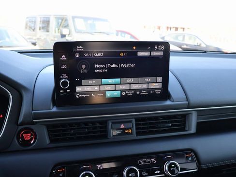 Certified 2025 Honda Pilot Touring image 22