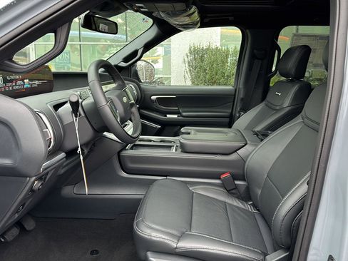 New 2025 Ford Expedition Max Platinum w/ Stealth Performance Package image 11