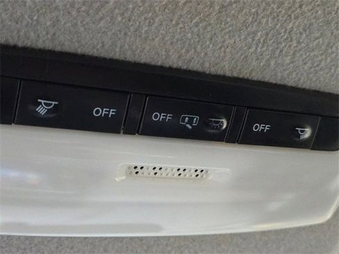 Used 2018 Nissan Kicks S w/ Exterior Package image 32