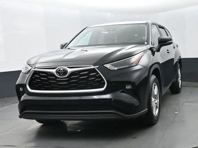 Used 2025 Toyota Highlander LE