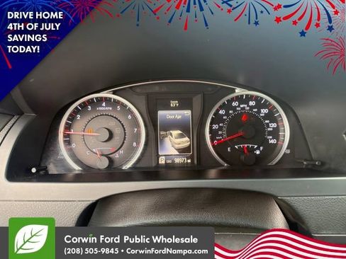 Used 2016 Toyota Camry SE FWD image 16