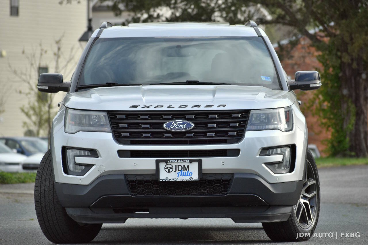 Used 2017 Ford Explorer Sport AWD/4WD image 3