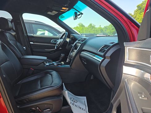 Used 2016 Ford Explorer Limited FWD image 13