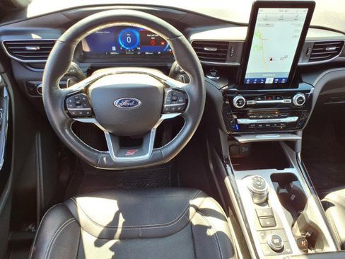 Used 2023 Ford Explorer ST w/ Equipment Group 401A AWD/4WD image 12