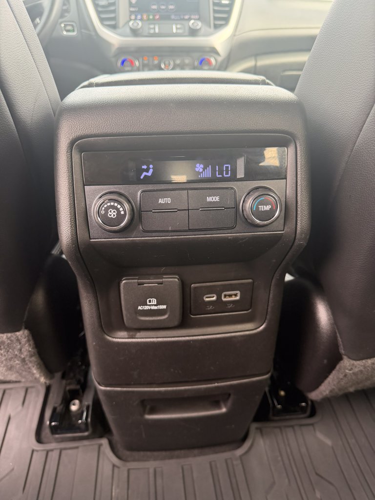Used 2021 GMC Acadia SLT w/ Elevation Edition AWD/4WD image 31