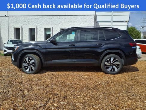 New 2026 Volkswagen Atlas SE image 3