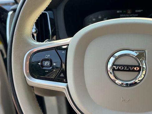 Used 2021 Volvo XC60 T5 Inscription w/ Protection Package Premier FWD image 21