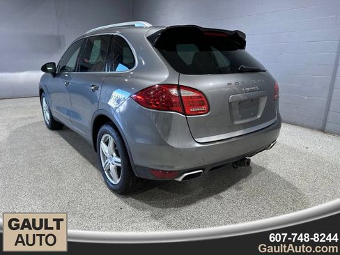 Used 2014 Porsche Cayenne S AWD/4WD image 6