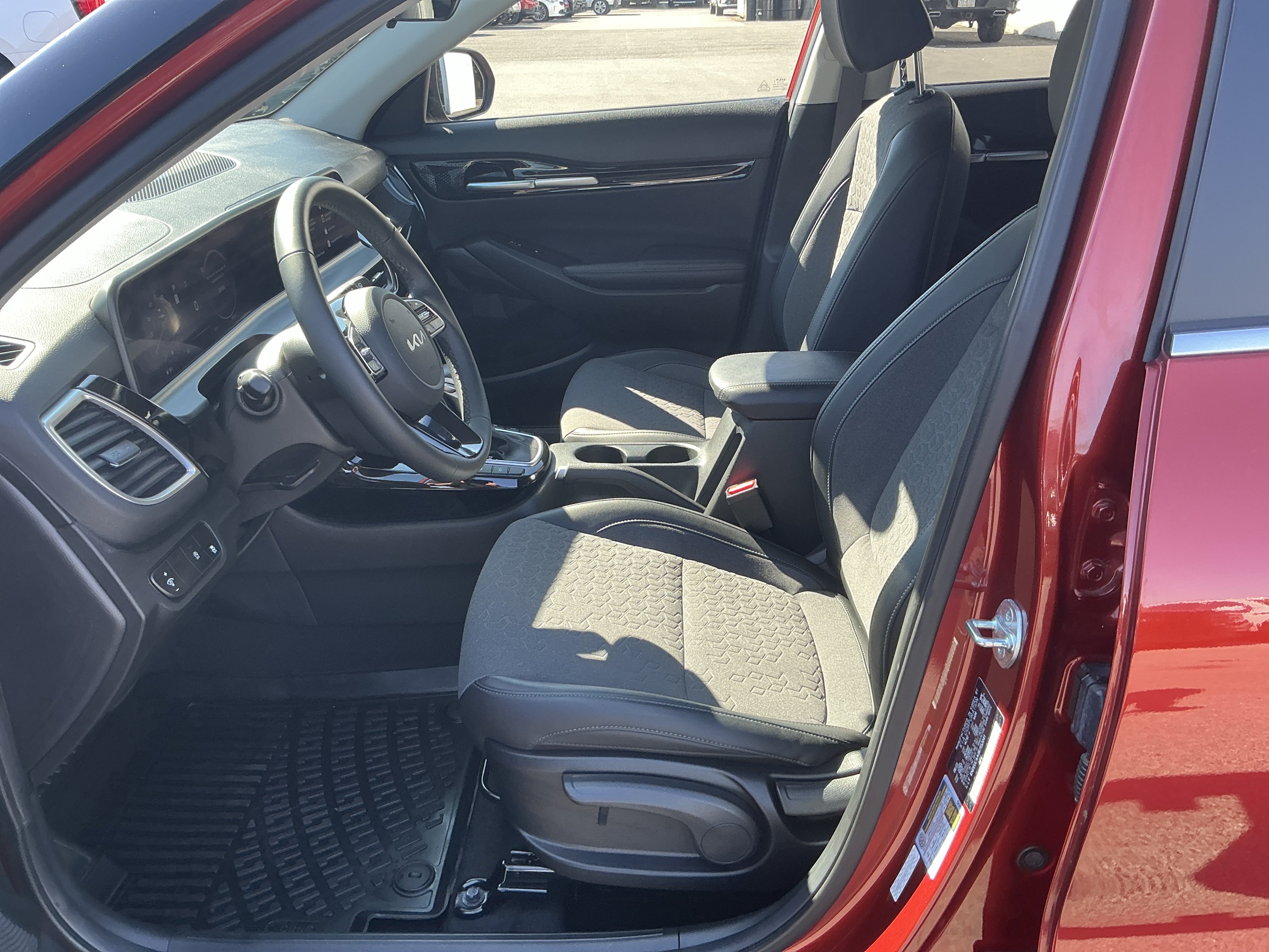 Certified 2024 Kia Seltos S AWD/4WD image 25