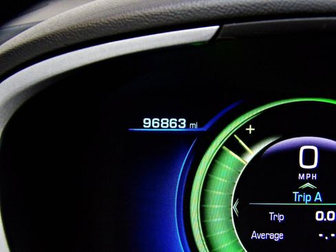 Used 2018 Chevrolet Volt LT image 14