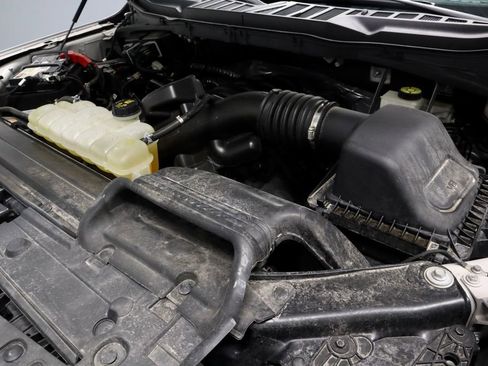 Used 2022 Ford F150 XLT w/ Equipment Group 302A High AWD/4WD image 19
