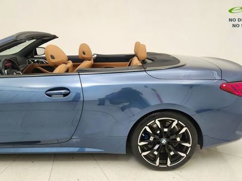 Used 2026 BMW M440i Convertible RWD image 11