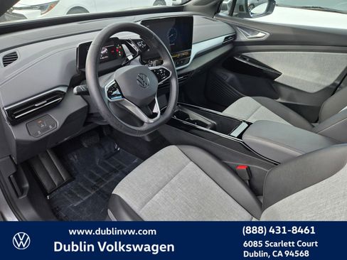 Used 2023 Volkswagen ID.4 Pro image 9