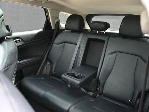 Used 2025 Kia Sportage EX w/ Premium Package image 26