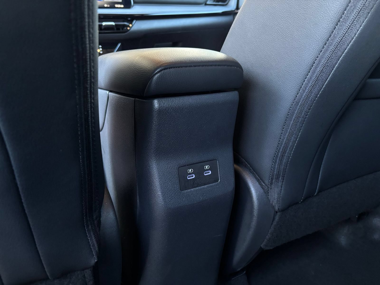 Used 2026 Nissan Kicks SR FWD image 21